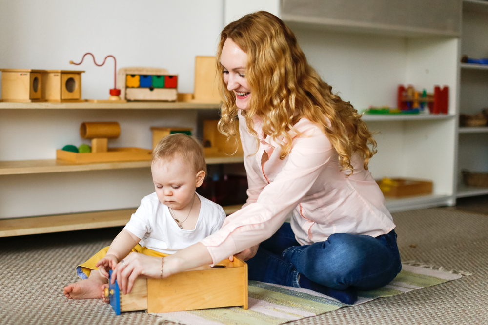 Parenting Montessori: ghidul complet al jucăriilor recomandate